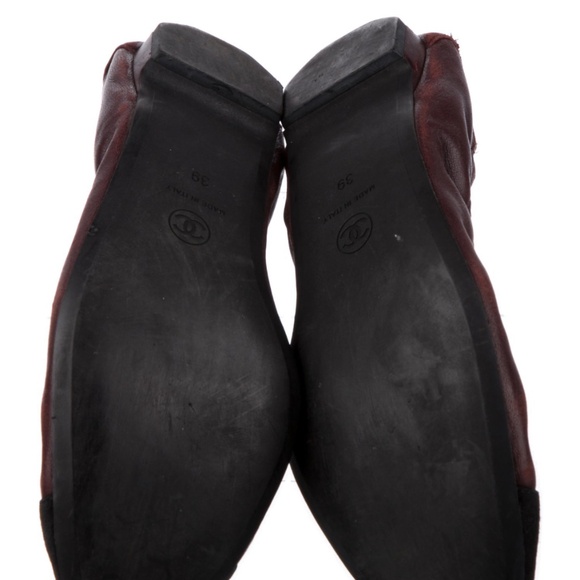 Chanel Interlocking CC Logo Leather Ballet Flats - Picture 3 of 3